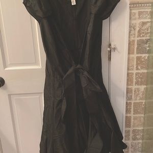 Gorgeous Black Silk Diane Von Furstenburg Wrap Cocktail Dress. Size 10